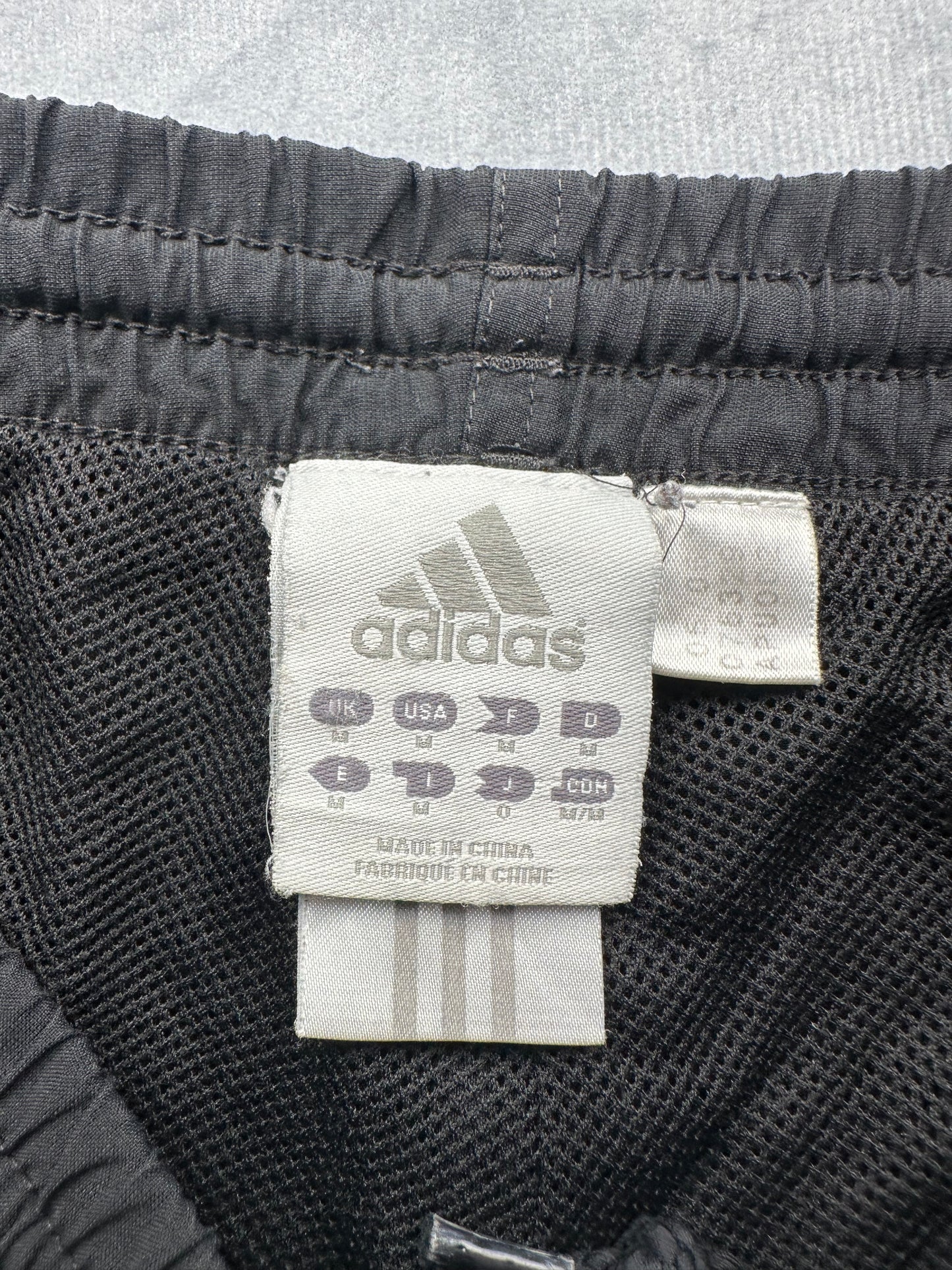 Adidas Track Pants / Jogginghose / Trainingshose Y2K Gr. M Schwarz open Leg