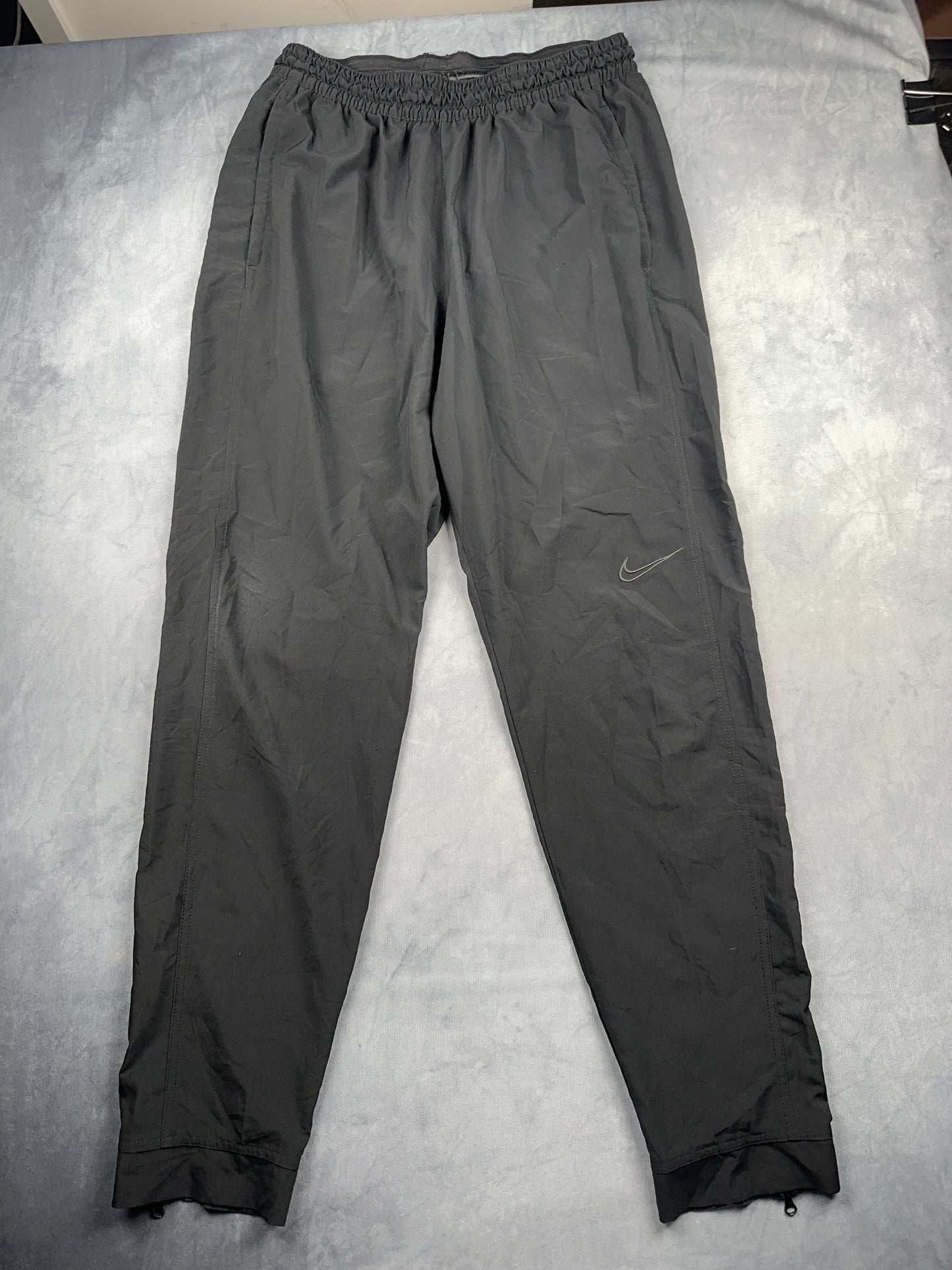 Nike Track Pants / Jogginghose / Trainingshose Gr. L Schwarz