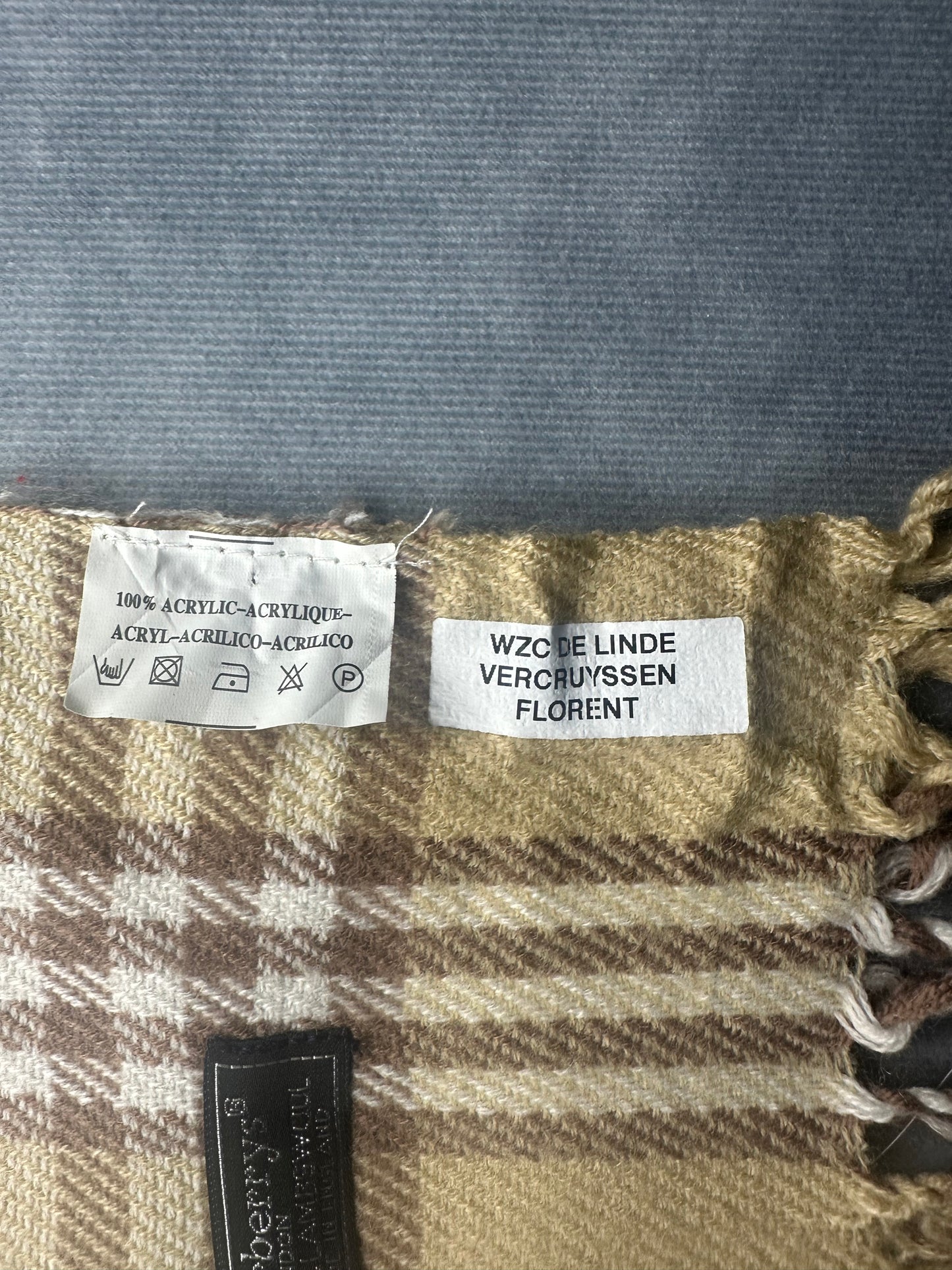 Burberry Vintage Schal | Karo-Muster | 100% Lammwolle | Beige