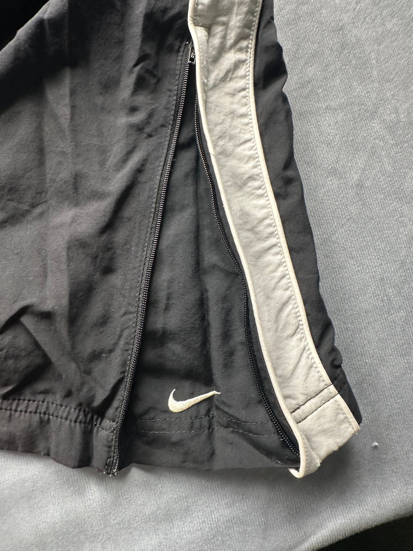 Nike Vintage Track Pants / Jogginghose / Trainingshose Gr. L schwarz/weiß Y2K