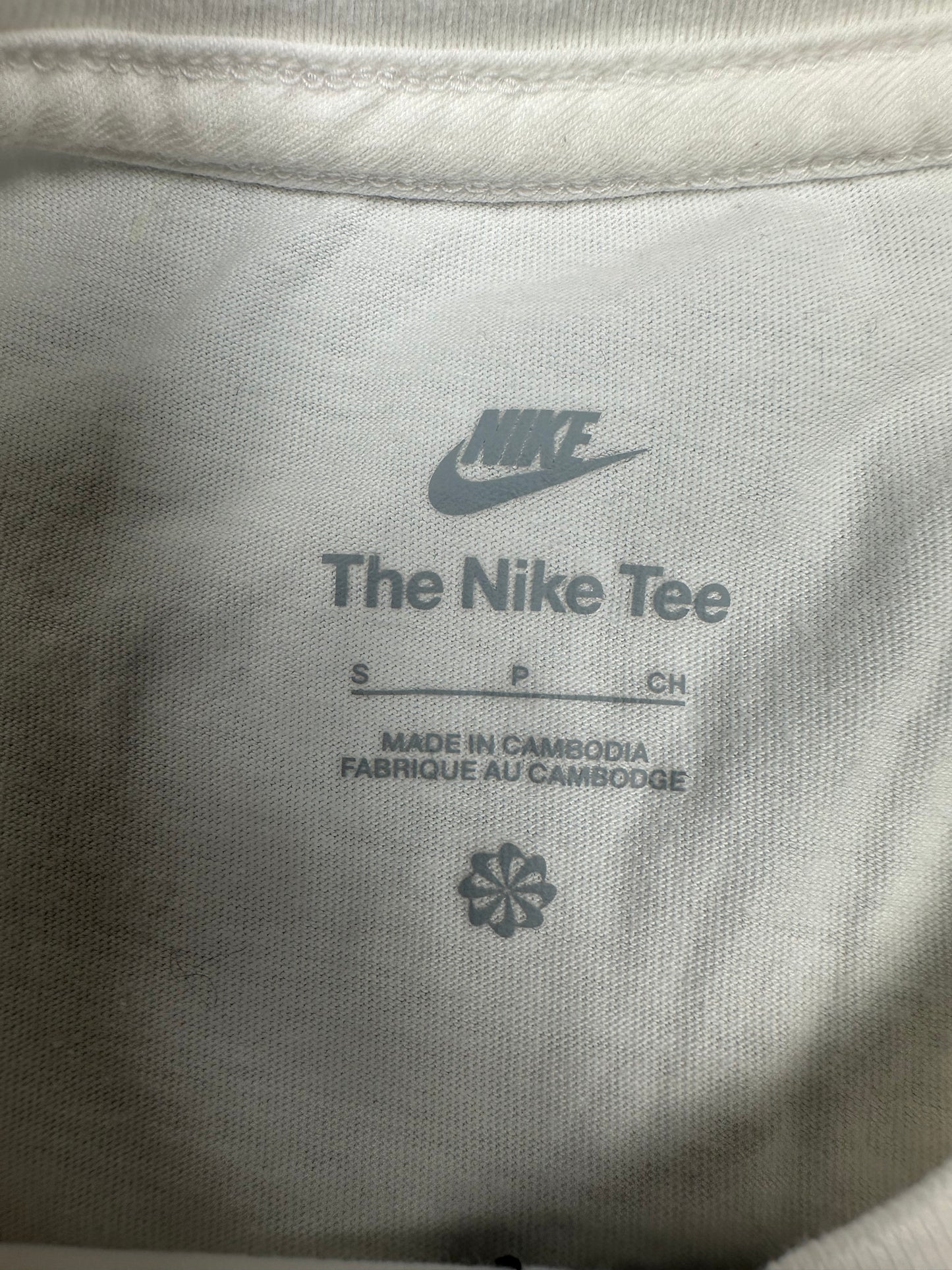 Nike ‑ Essentials Longsleeve Rundkragen Damen Gr. S - weiß