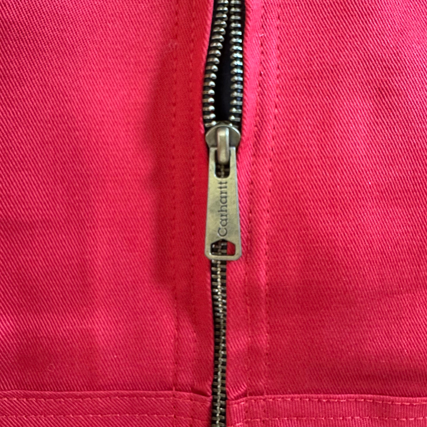 #04 Carhartt Reworked Style Jacke Dunkelrot Größe M