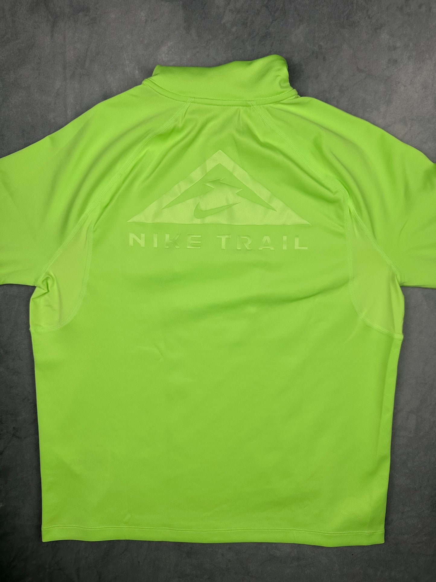 Nike Dri-Fit Element Trail Midlayer Longsleeve Laufshirt Damen Gr. M - Neon Grün