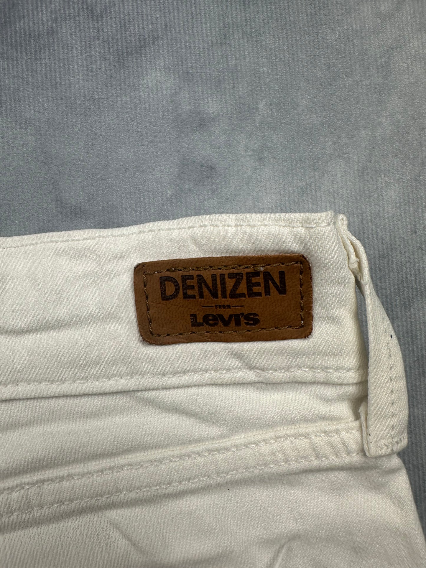 Denizen Levi's Damen Jeans Shorts W32 weiß kurze Hose Modern Skinny Denim