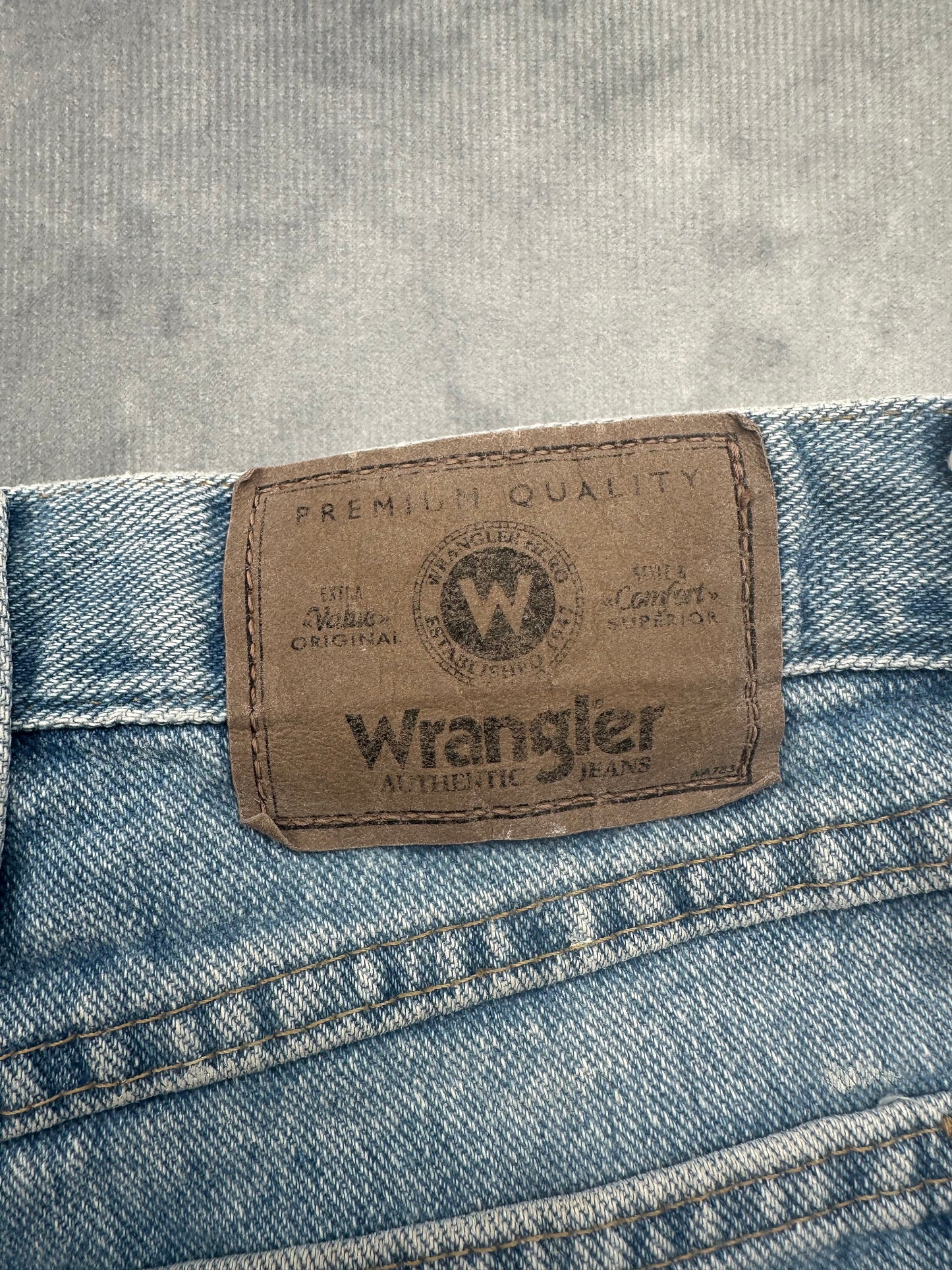 Vintage Wrangler Herren Jeans Shorts Gr. W38 Blau Kurze Hose Relaxed Retro Denim