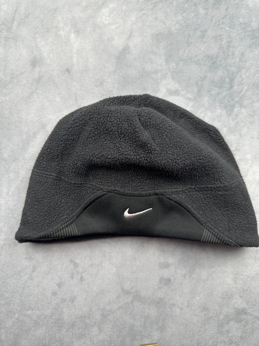 Nike Vintage Winter Mütze Sportswear schwarz Läufer Beanie