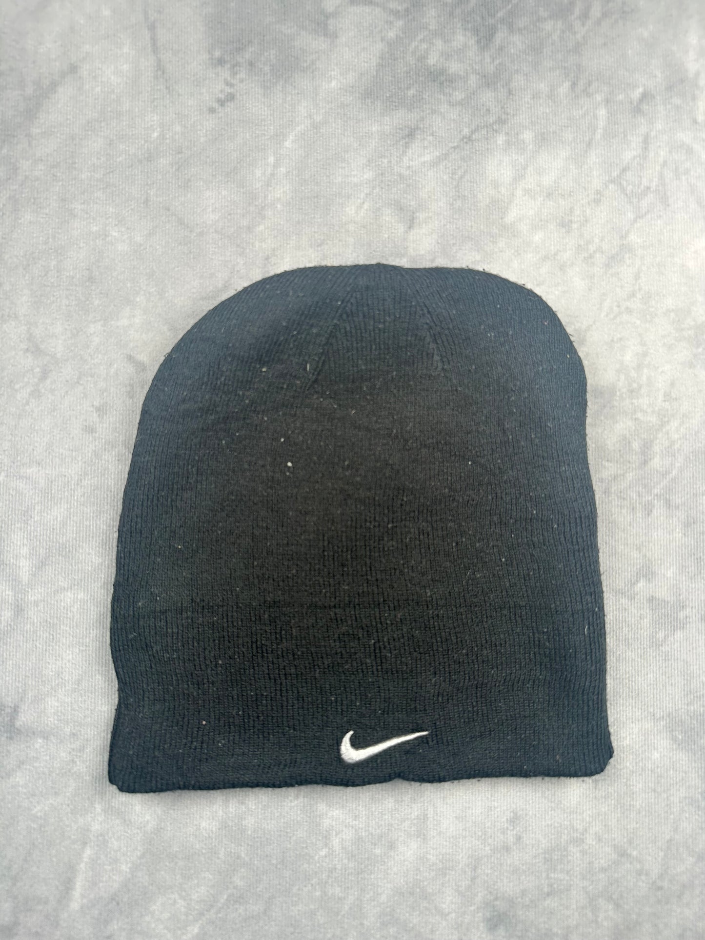 Nike Beanie Sportswear Wendemütze Winter schwarz/weiß/grau