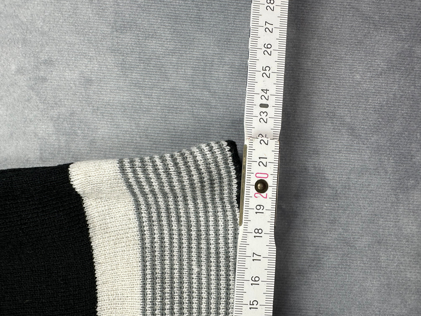 Nike Beanie Sportswear Wendemütze Winter schwarz/weiß/grau