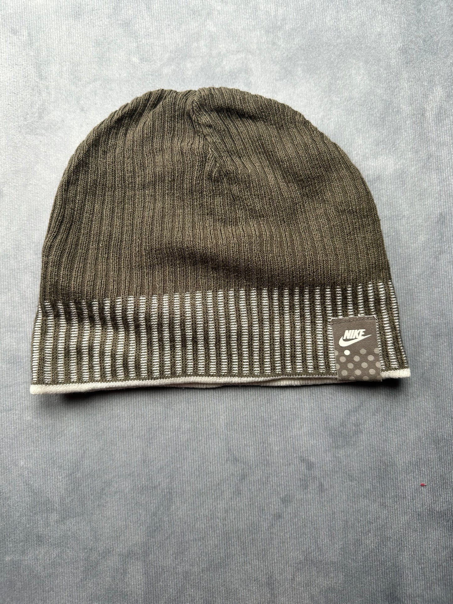 Beanie Vintage Nike Sportswear Wendbar Winter